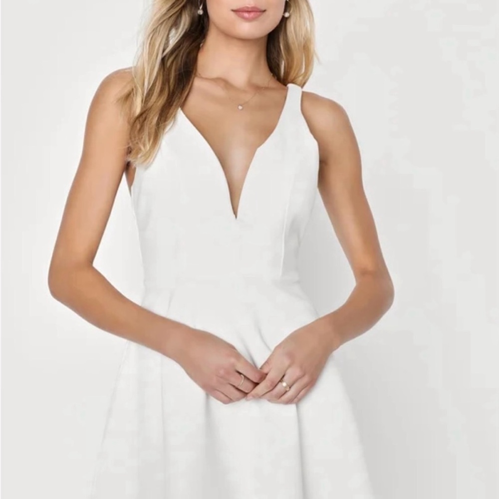Lulu’s White Skater dress size S